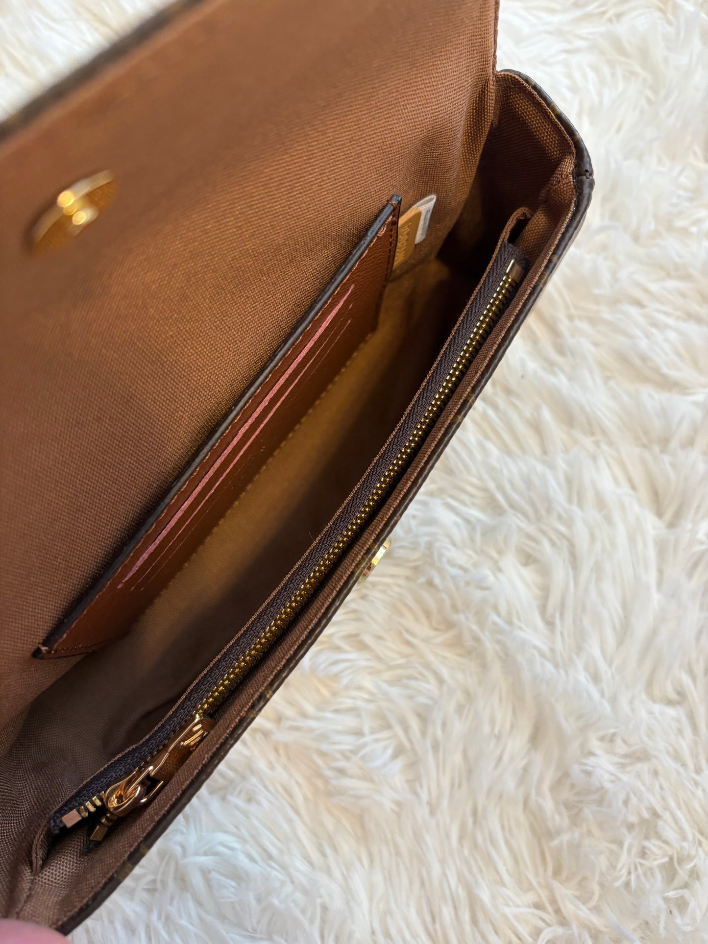 The Lexi Purse