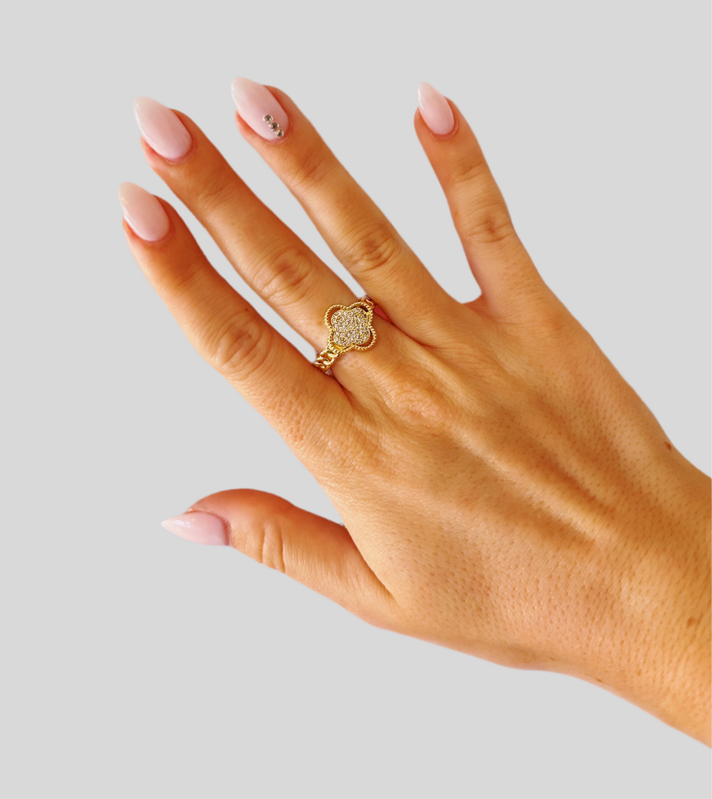 Clover Ring