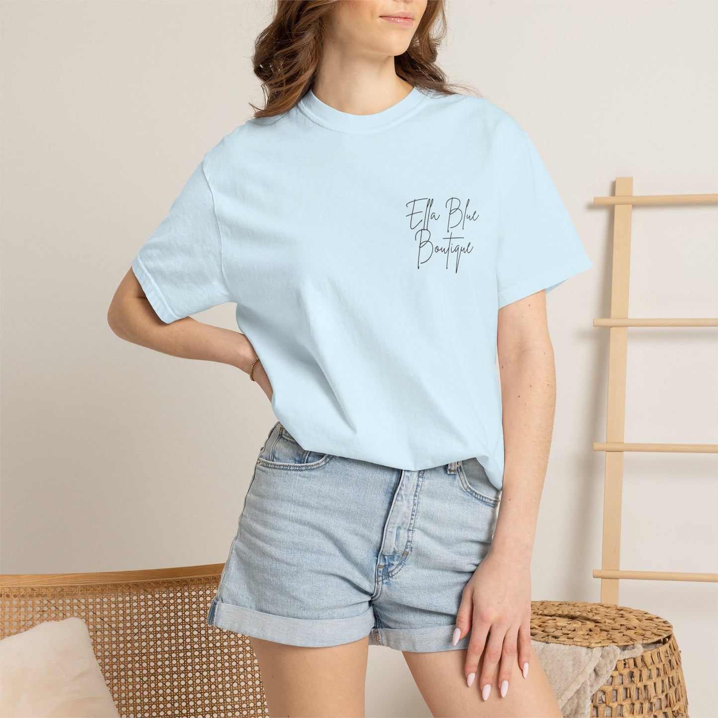 Ella Blue Boutique Mallard Tee - Unisex - Mock-pocket