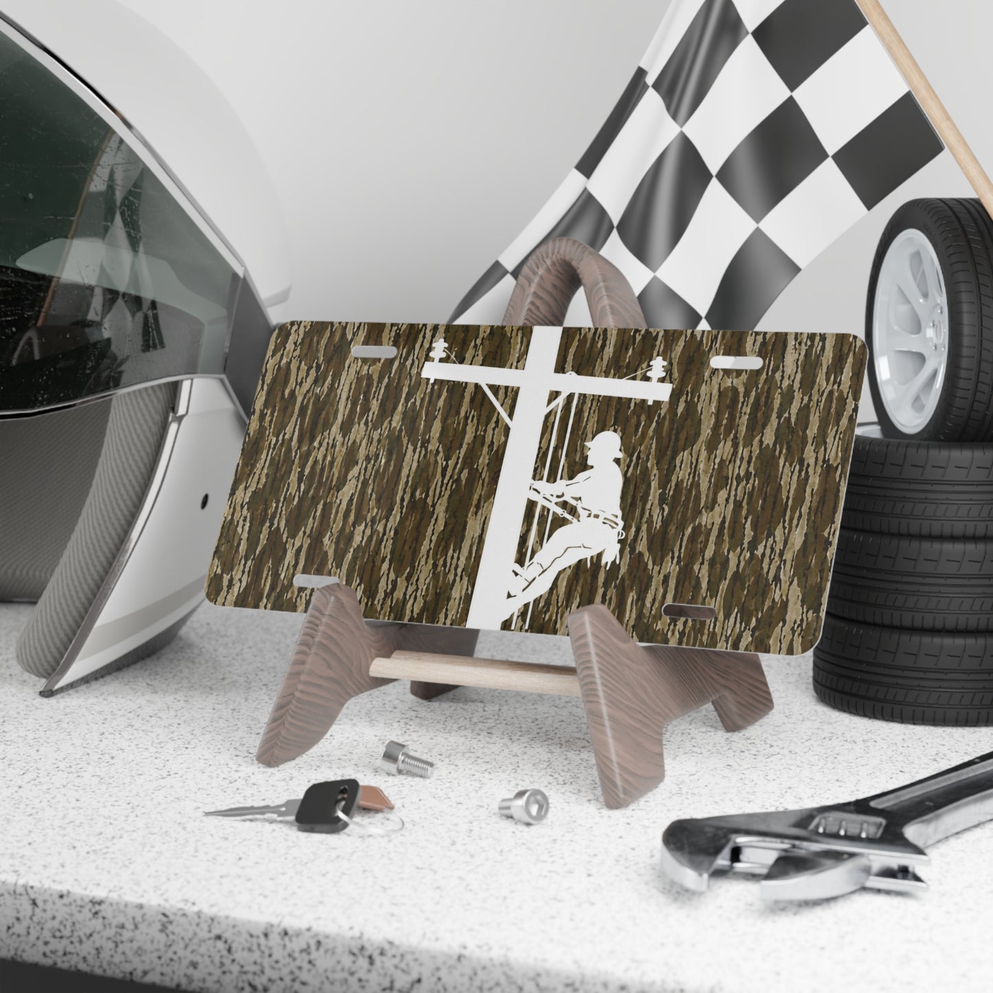 Lineman Camo Vanity License Plate