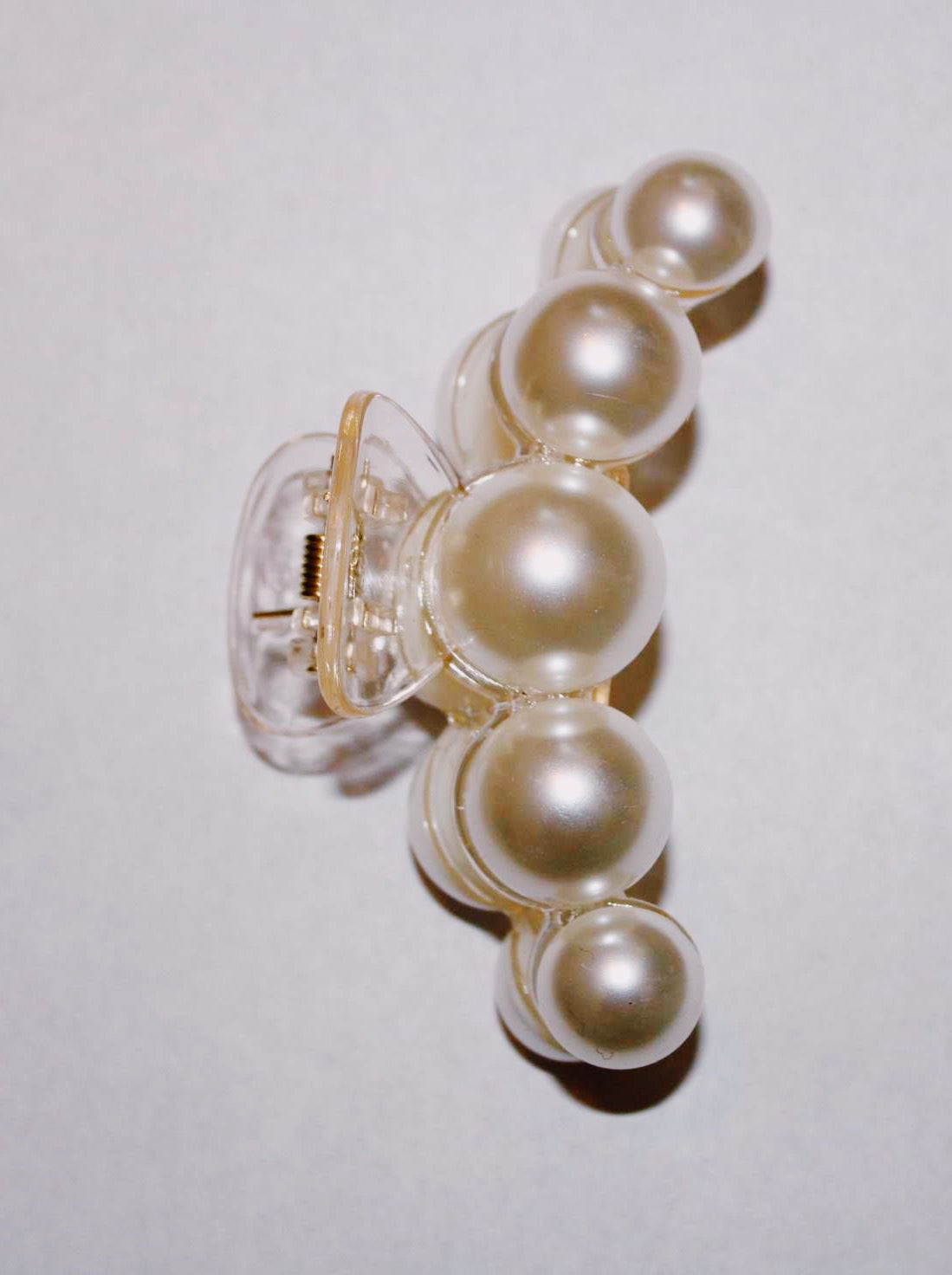 Pearl Claw Clip