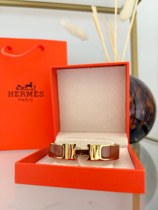 Hannah Cuff - Brown